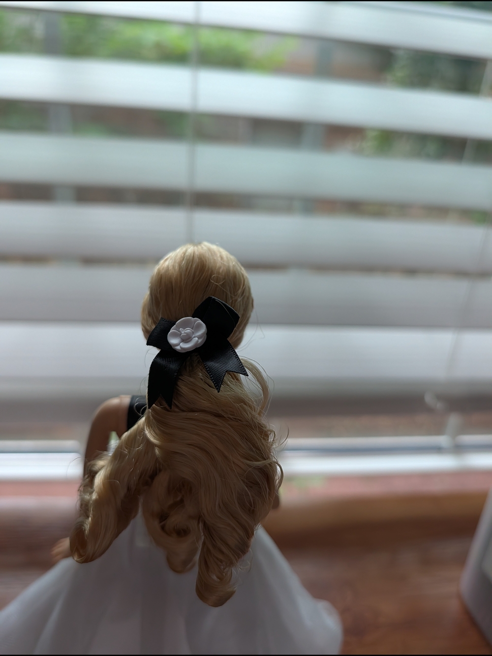 Vintage Holiday Barbie Restyled - Picture 5 of 6